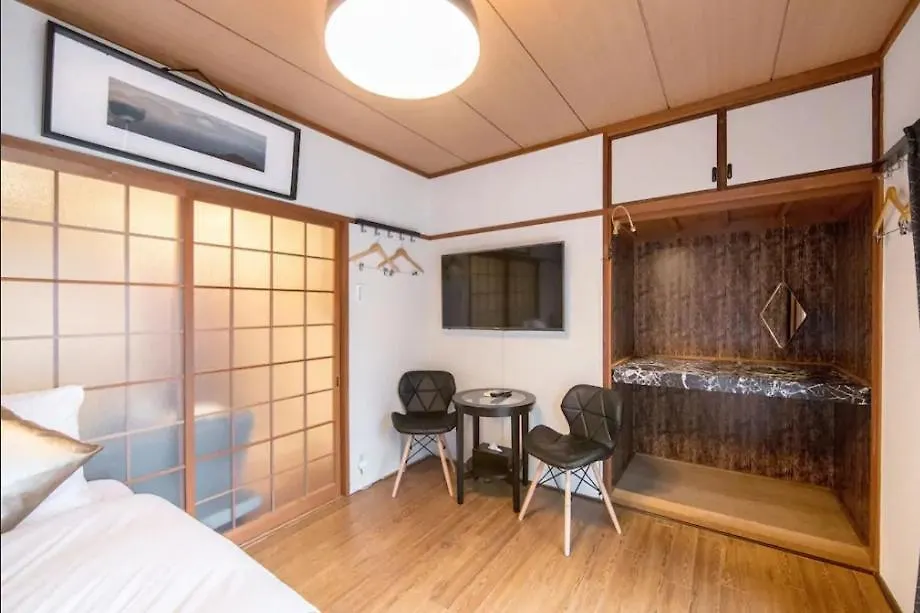 Play Zendo Apartment Kyoto Homestay